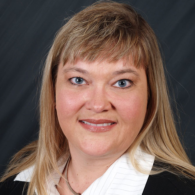 Julie Ruona